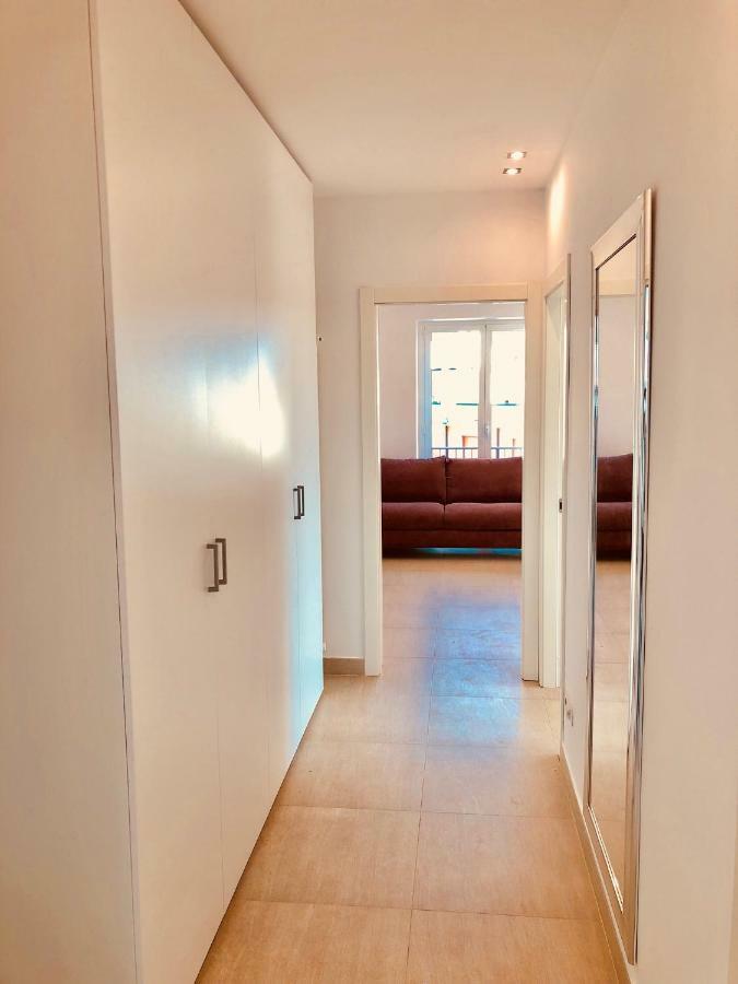 Appartamento Attico Palazzo di Vetro Luino Esterno foto