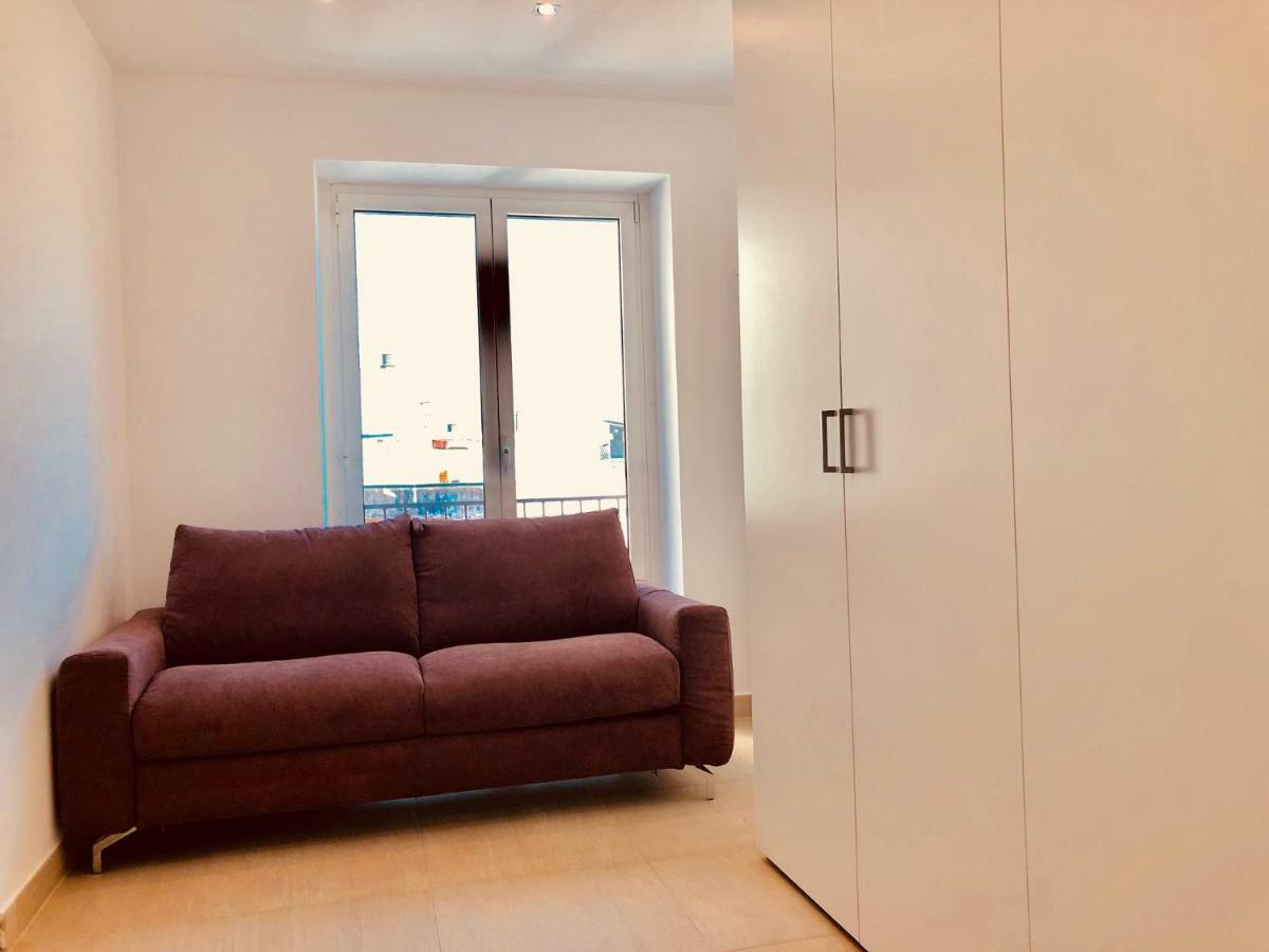 Appartamento Attico Palazzo di Vetro Luino Esterno foto