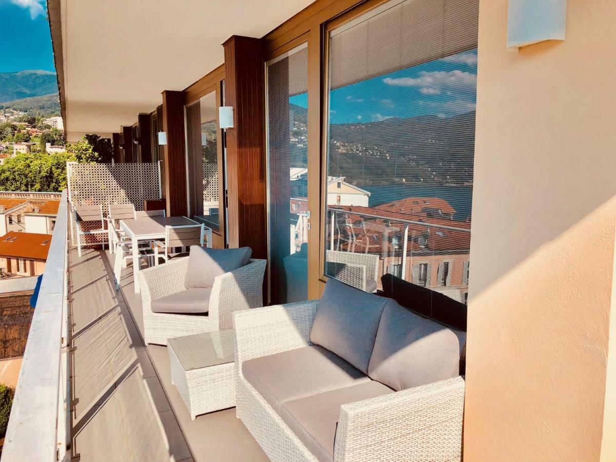 Appartamento Attico Palazzo di Vetro Luino Esterno foto
